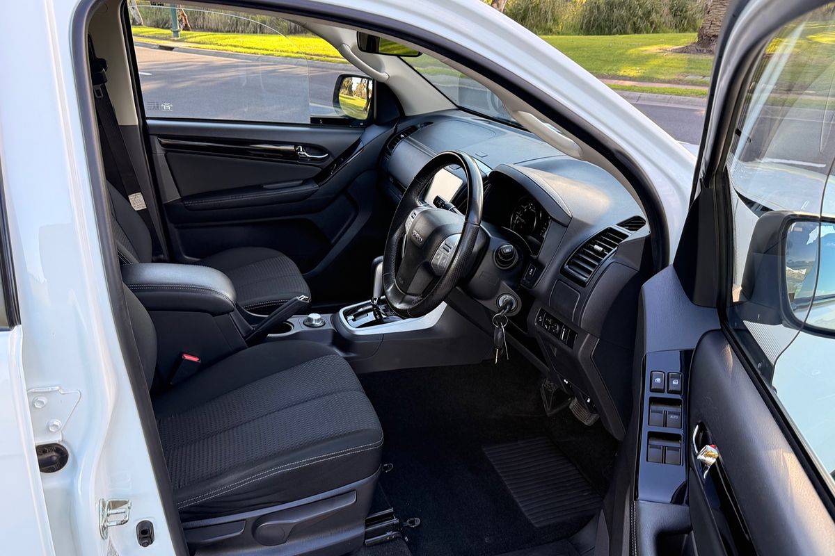 2020 Isuzu MU-X LS-U