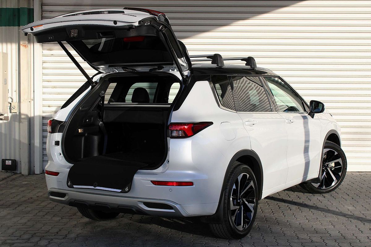 2023 Mitsubishi Outlander Exceed Tourer ZM