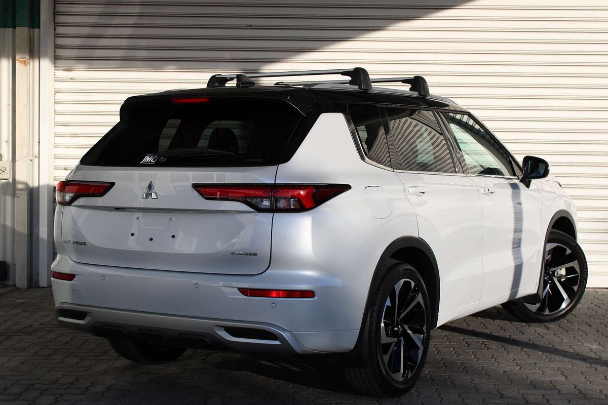 2023 Mitsubishi Outlander Exceed Tourer ZM