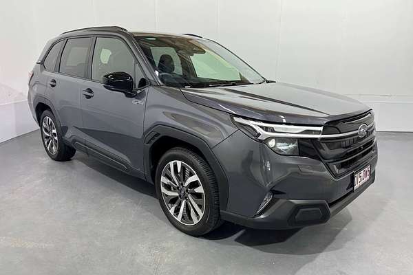 2025 Subaru Forester Hybrid Touring S6
