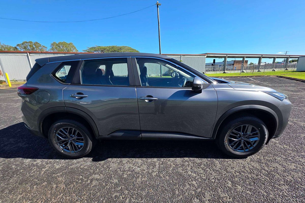 2026 Nissan X-TRAIL ST T33