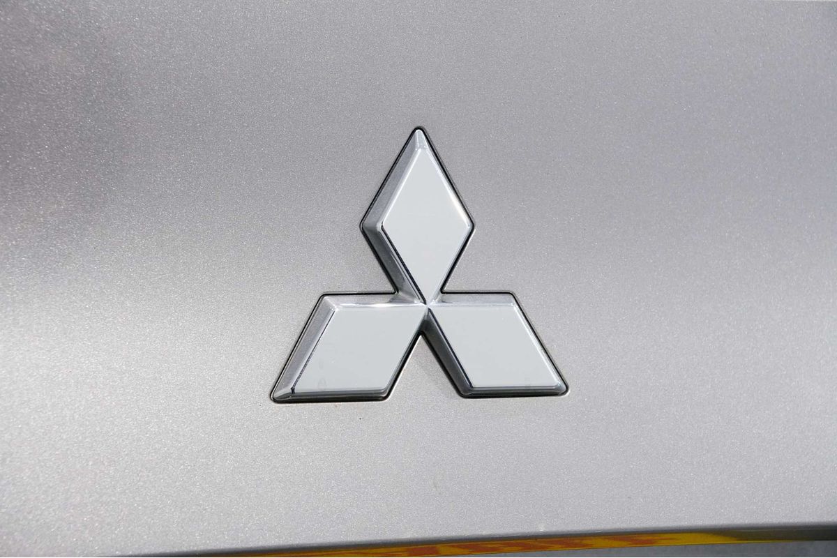 2022 Mitsubishi Outlander ES ZM
