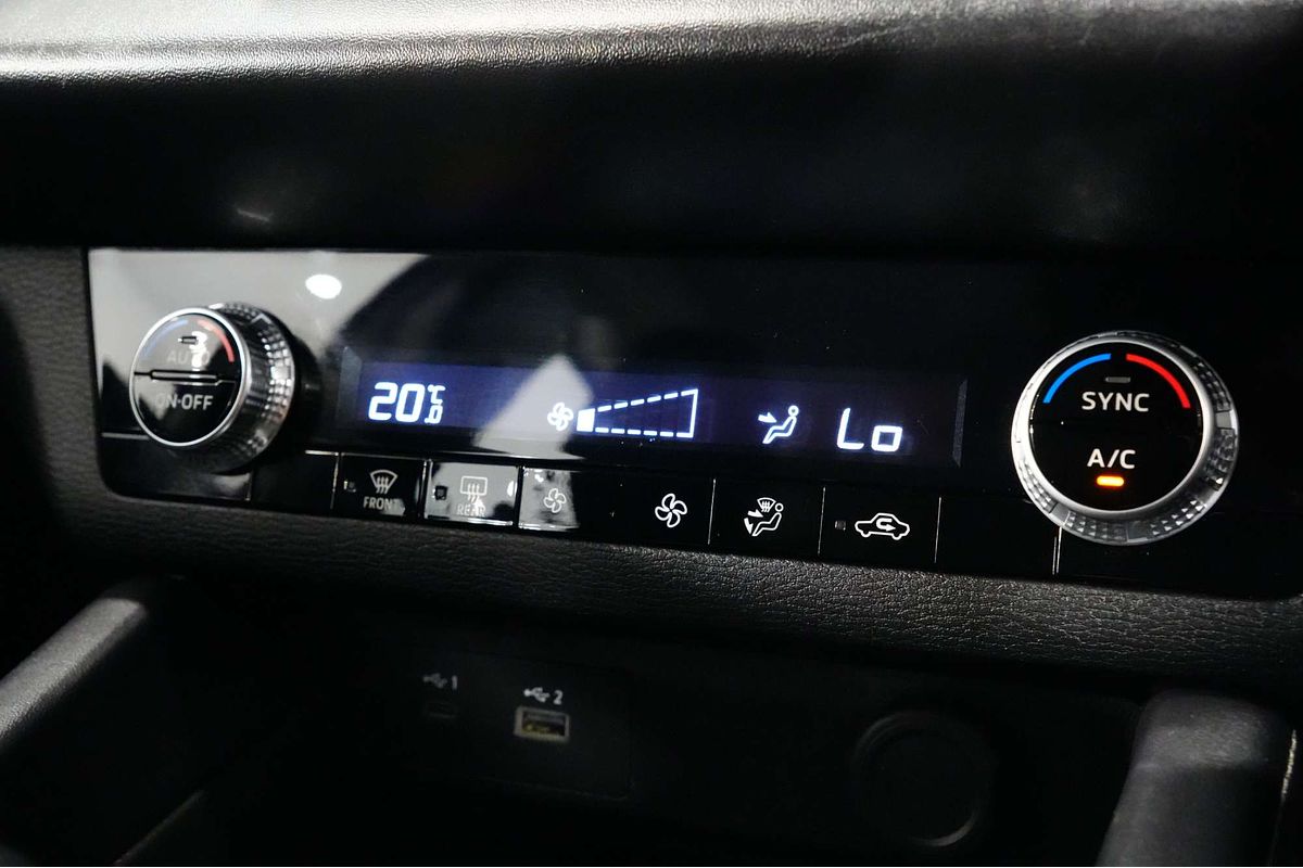 2022 Mitsubishi Outlander ES ZM