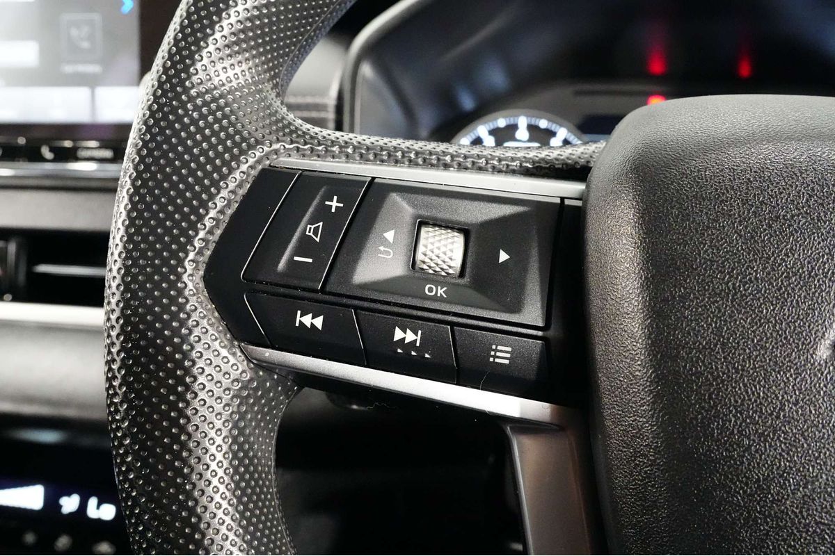 2023 Mitsubishi Outlander ES ZM