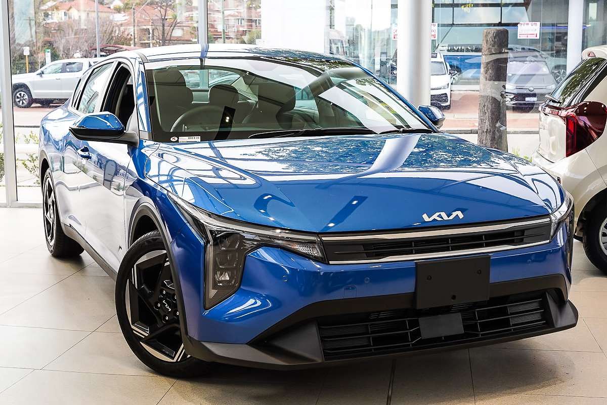 2025 Kia K4 Sport CL4m
