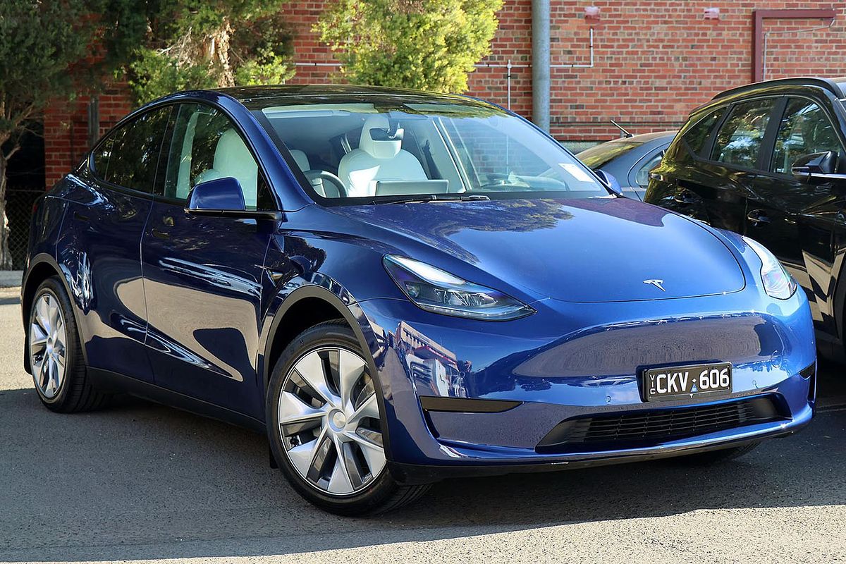 2023 Tesla Model Y Rear-Wheel Drive