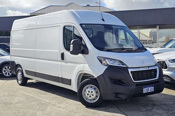 2024 Peugeot Boxer Pro X250 LWB Mid Roof