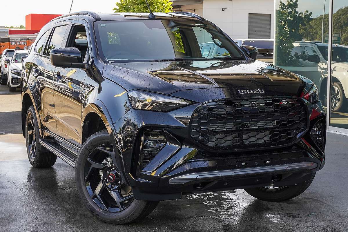 2026 Isuzu MU-X X-TERRAIN