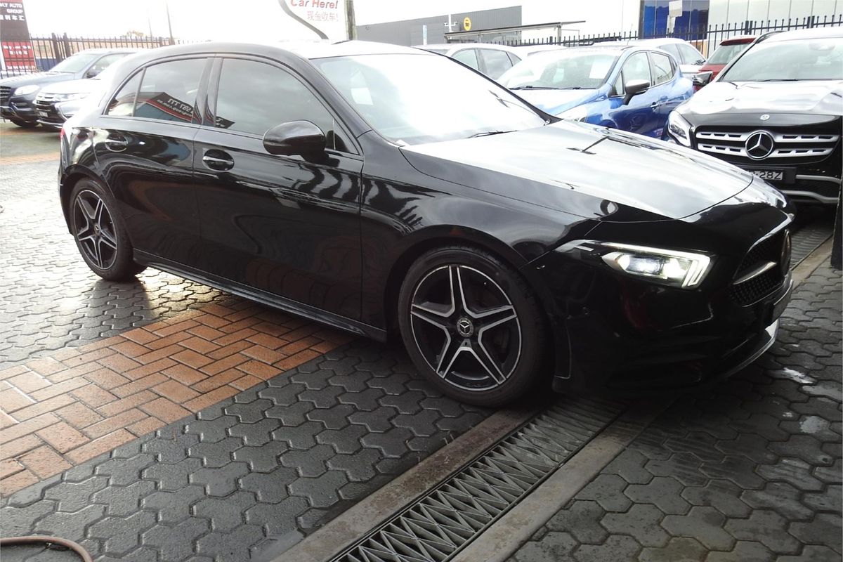 2018 Mercedes-Benz 200 177