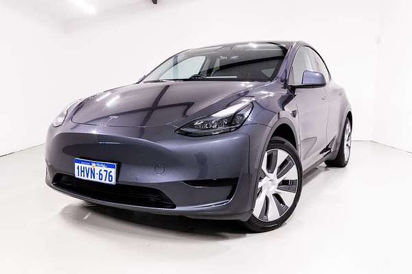 2023 Tesla Model Y Rear-Wheel Drive