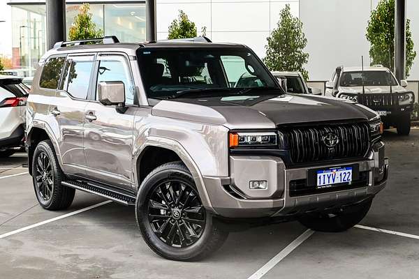 2025 Toyota Landcruiser Prado