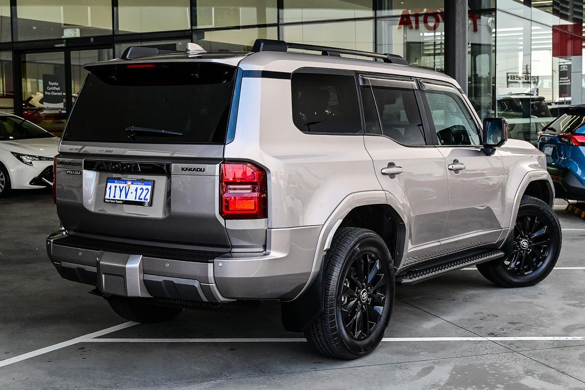 2025 Toyota Landcruiser Prado