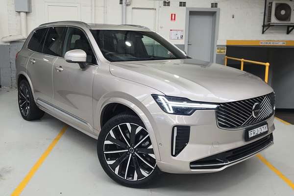 2024 Volvo XC90 Ultra B5 Bright