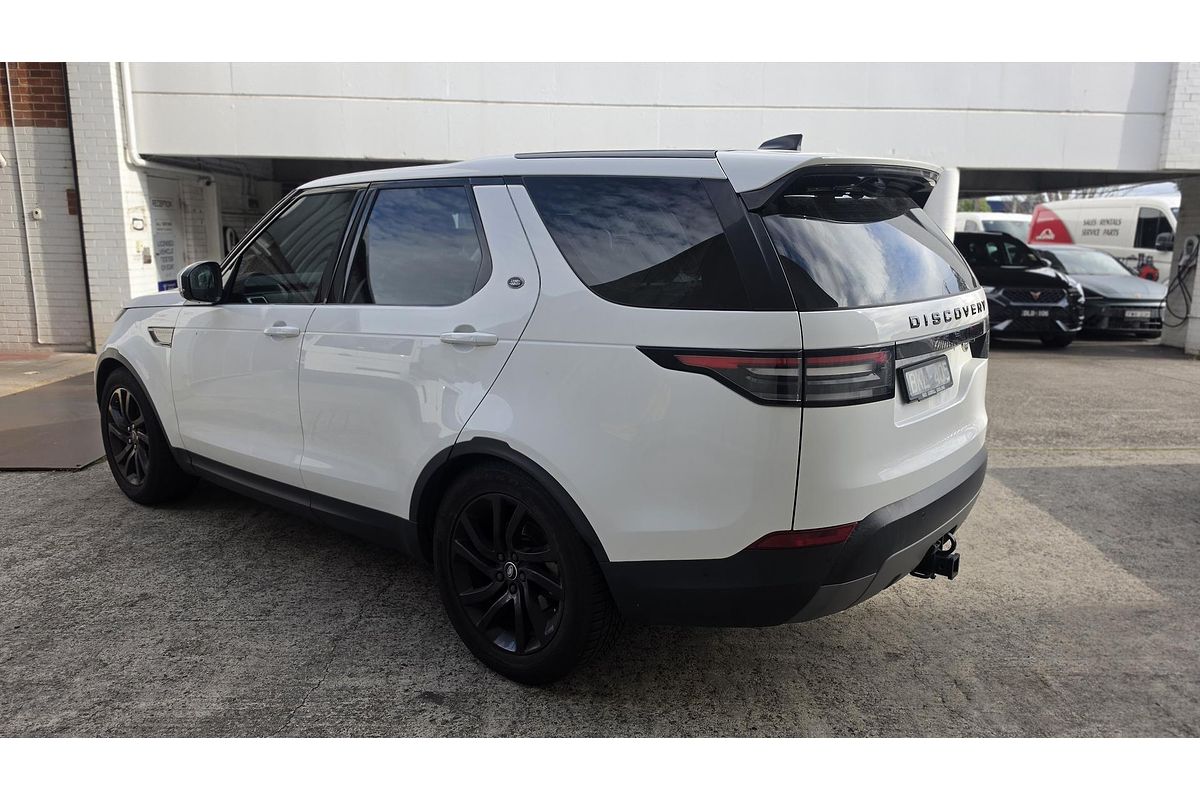 2020 Land Rover Discovery SD4 SE Series 5