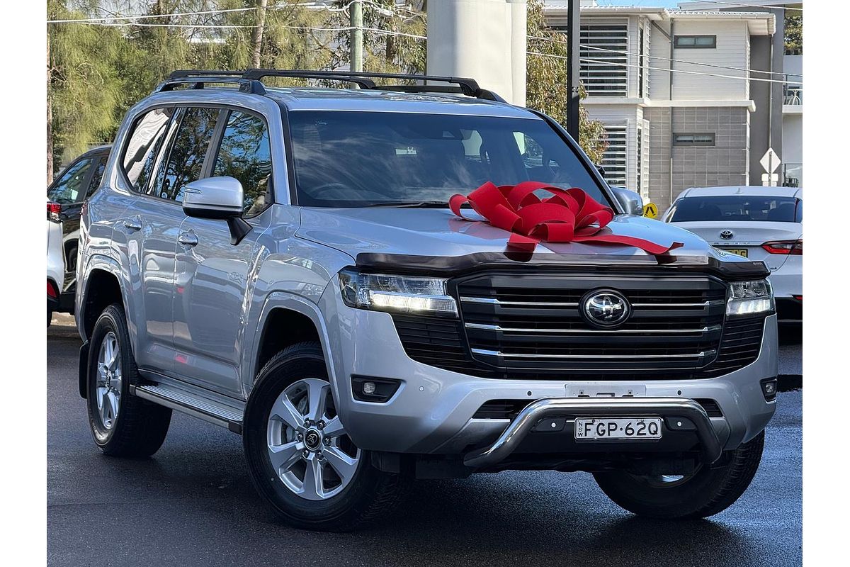 2024 Toyota Landcruiser GXL FJA300R