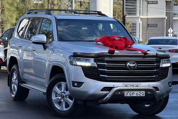 2024 Toyota Landcruiser GXL FJA300R