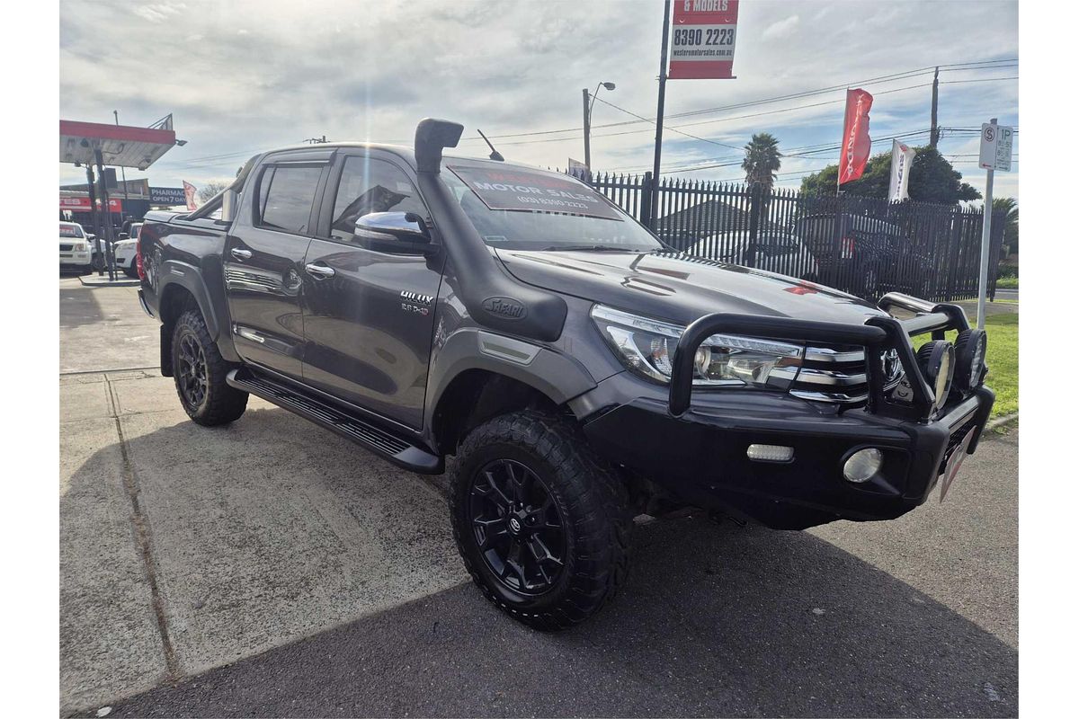 2017 Toyota Hilux SR5 (4x4) GUN126R 4X4