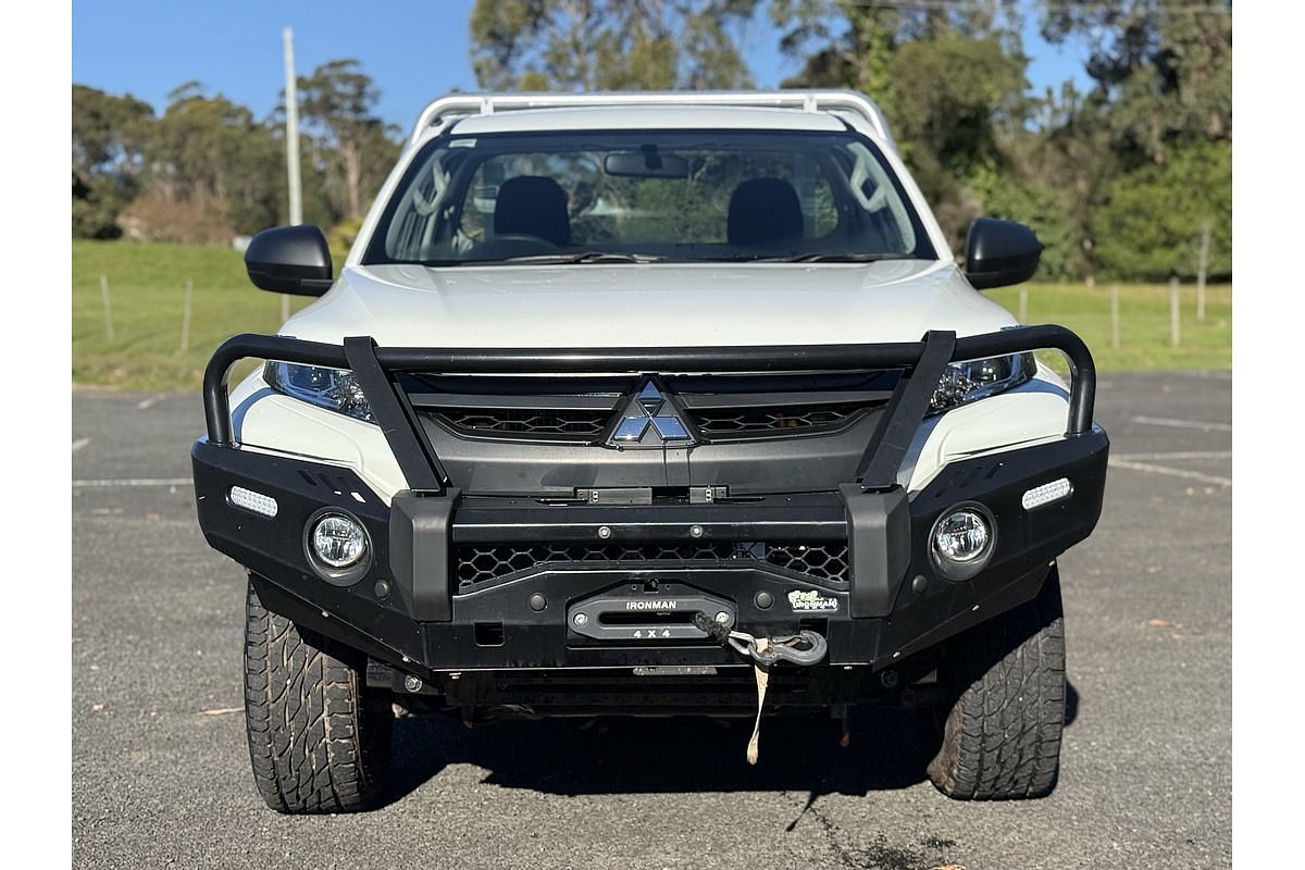 2022 Mitsubishi Triton GLX MR 4X4