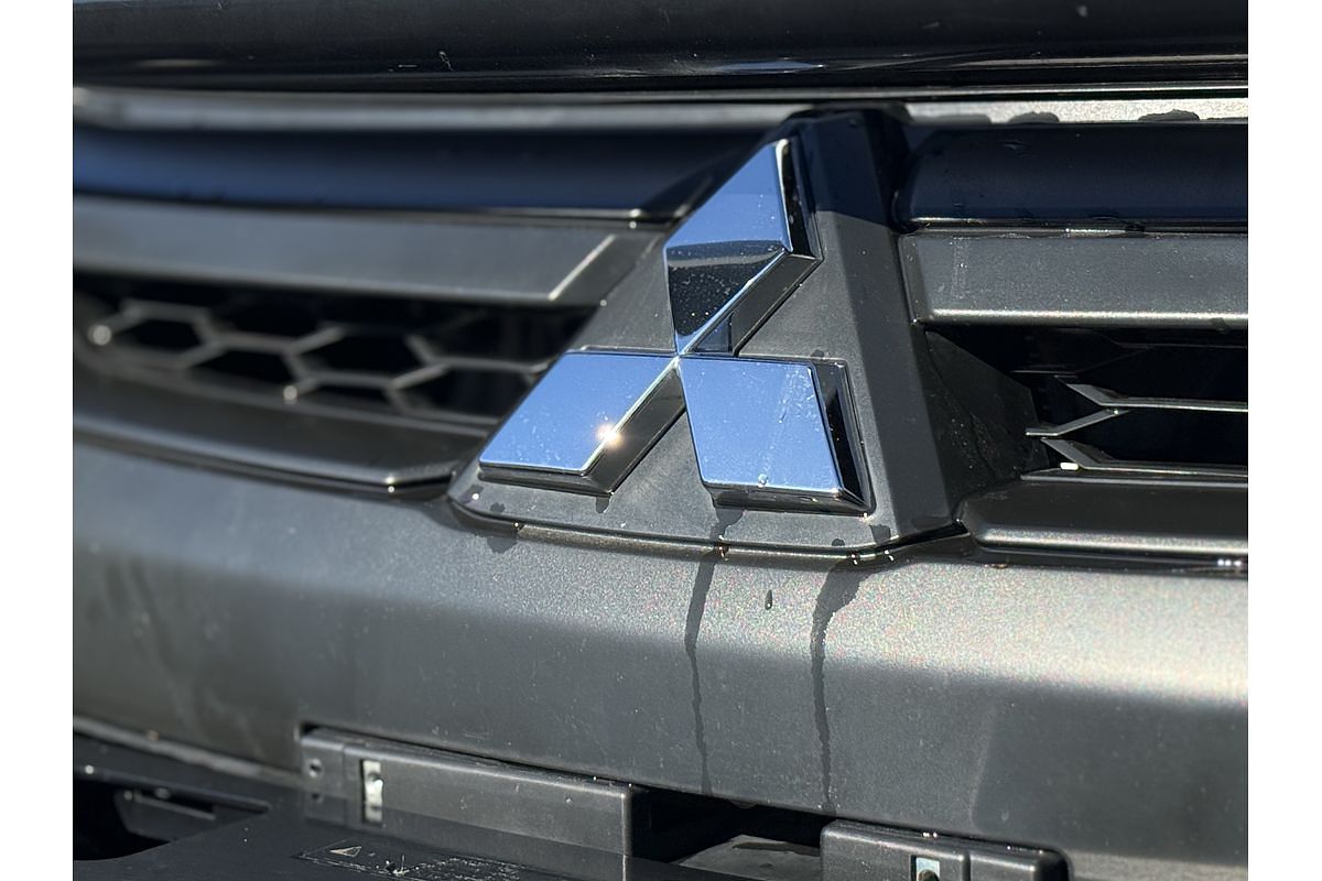 2022 Mitsubishi Triton GLX MR 4X4