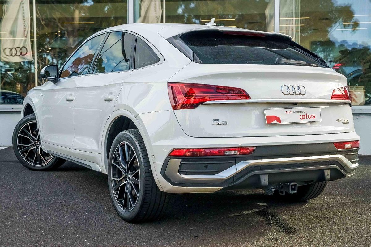 2022 Audi Q5 45 TFSI S line FY