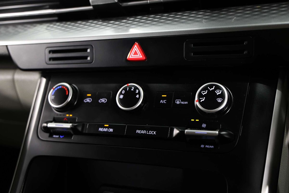 2022 Kia Carnival S KA4
