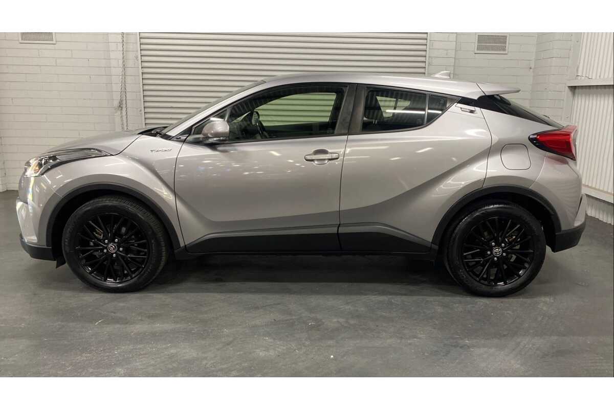 2017 Toyota C-HR 2WD NGX10R
