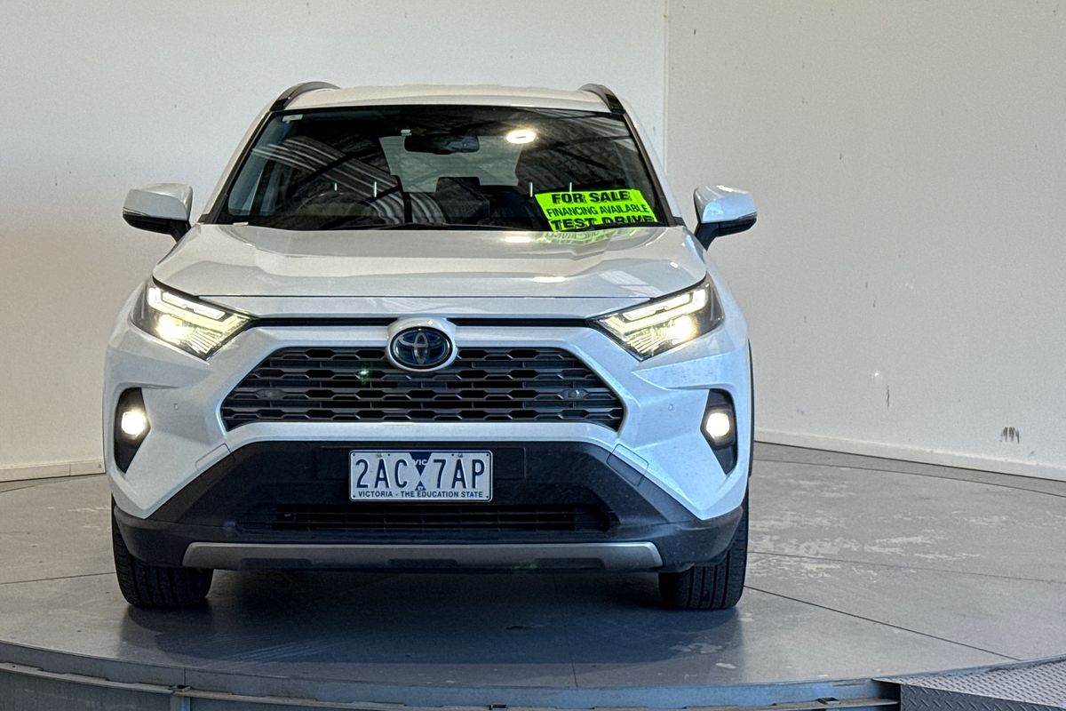 2024 Toyota RAV4 GXL AXAH52R