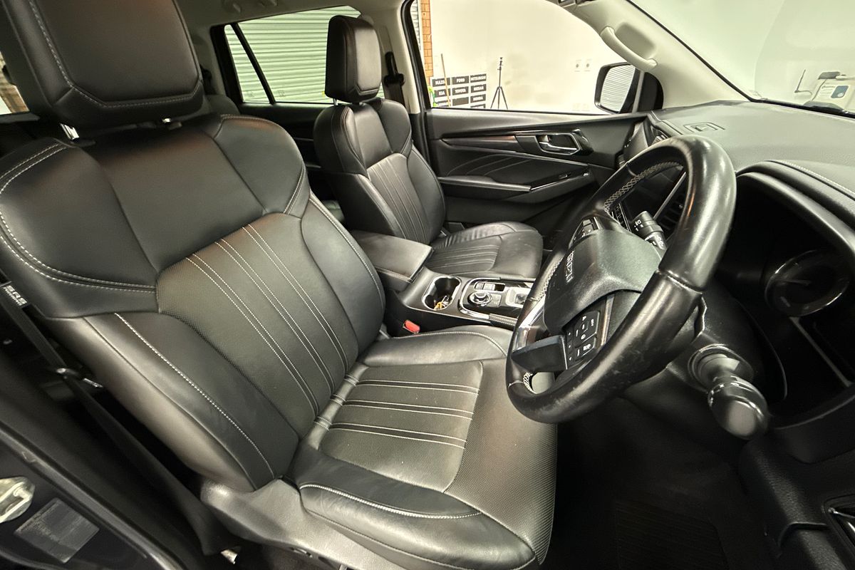 2023 Isuzu MU-X LS-T