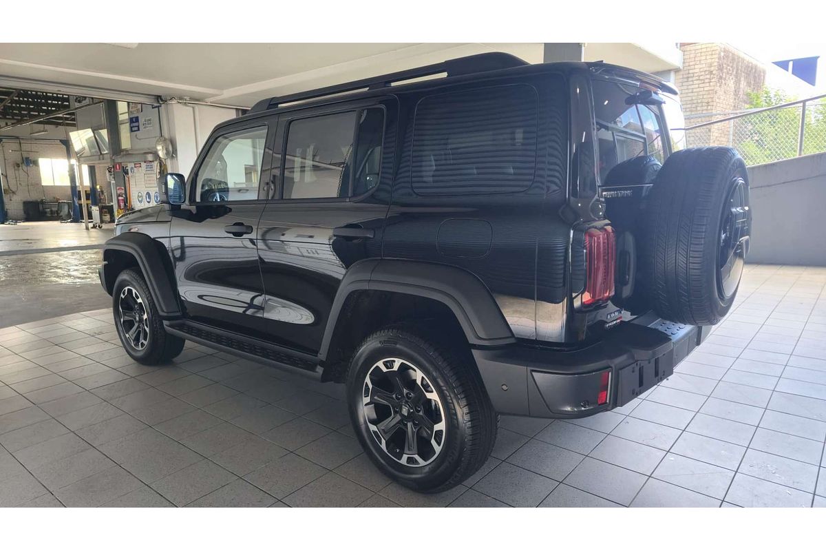 Tank 300 PHEV Luxury 4X4 3.0T towing Tank 300 PHEV Luxury 4X4 3.0T towing