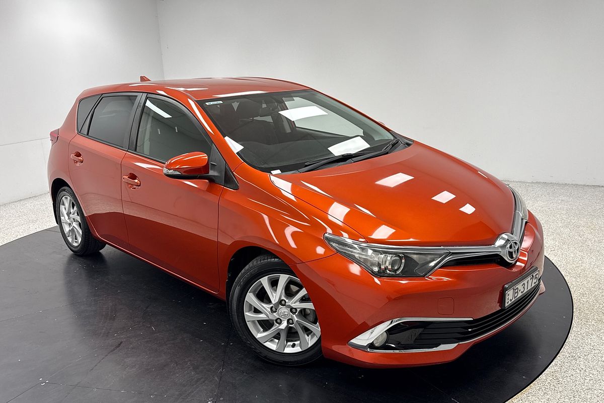 2017 Toyota Corolla Ascent Sport ZRE182R