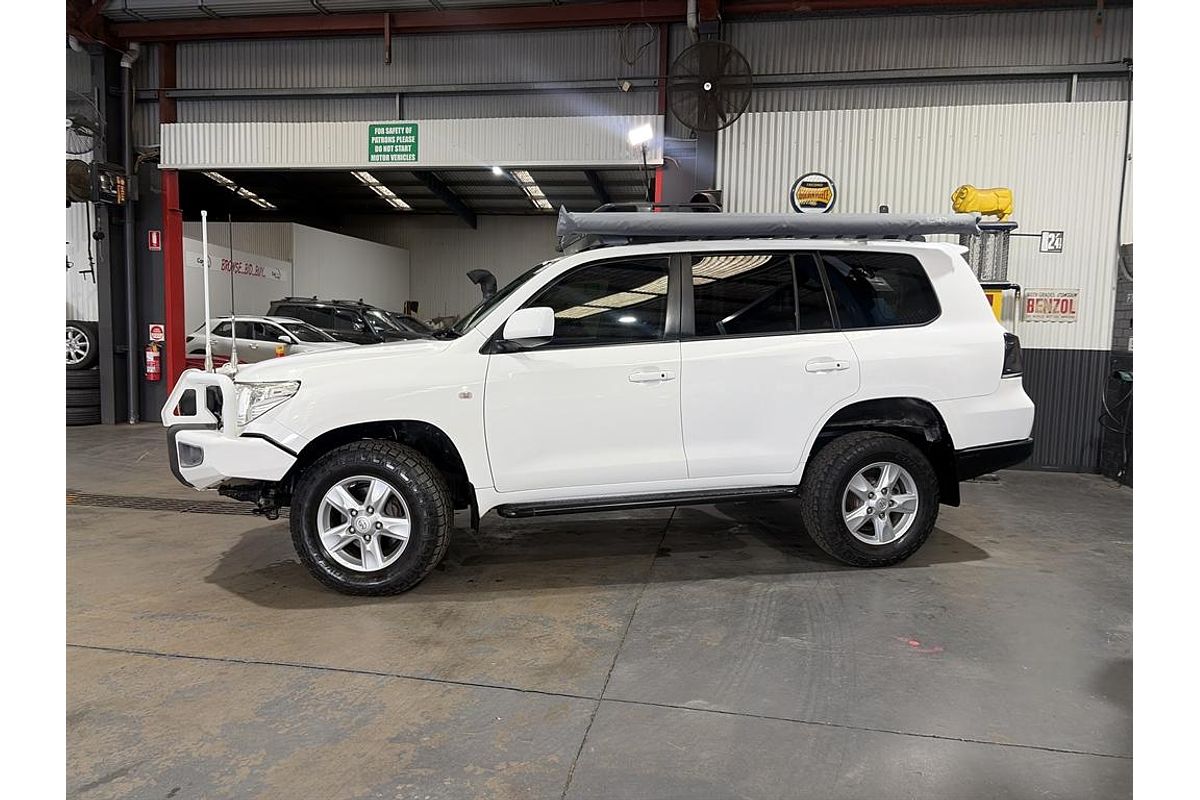 2011 Toyota Landcruiser VX (4x4) VDJ200R 09 UPGRADE