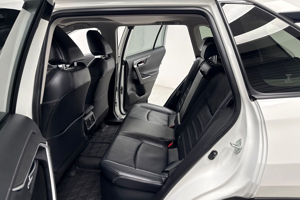 2020 Toyota RAV4 Cruiser AXAH52R