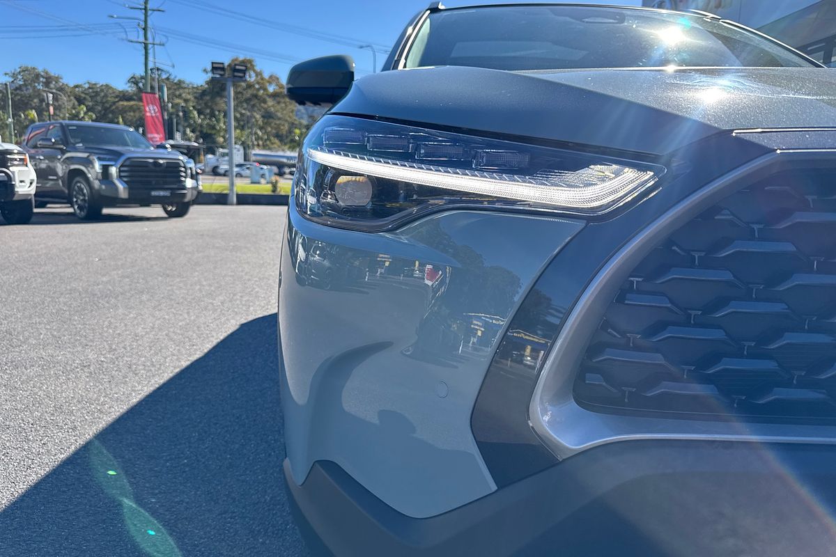2025 Toyota Corolla Cross Atmos MXGH15R