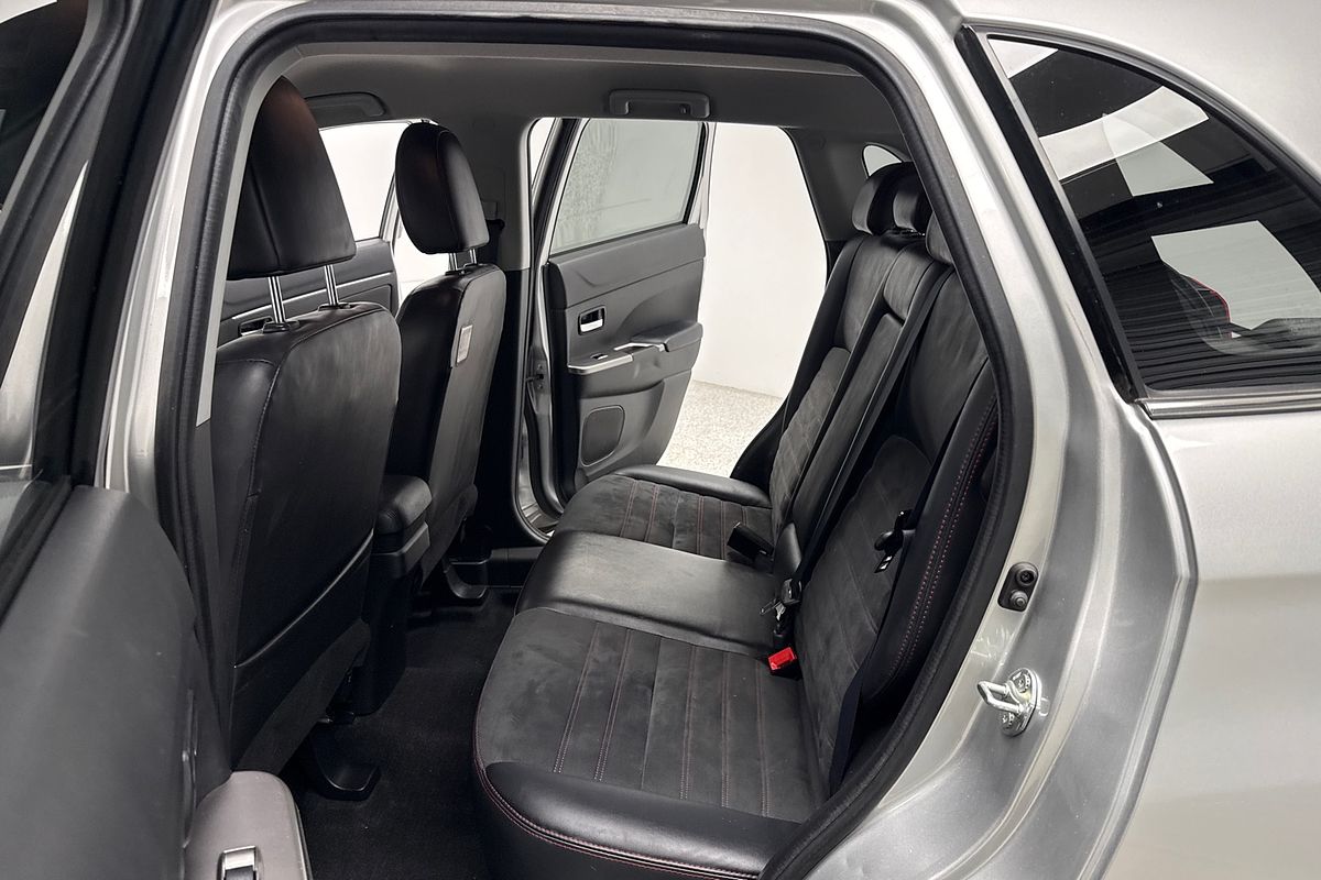 2019 Mitsubishi X