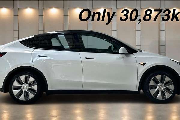 2023 Tesla Model Y Rear-Wheel Drive