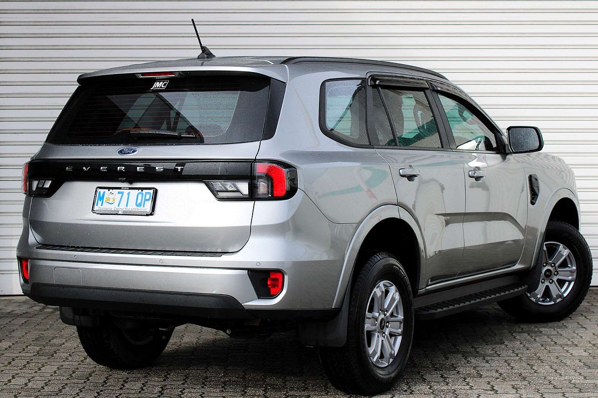 2025 Ford Everest Ambiente 2.0L
