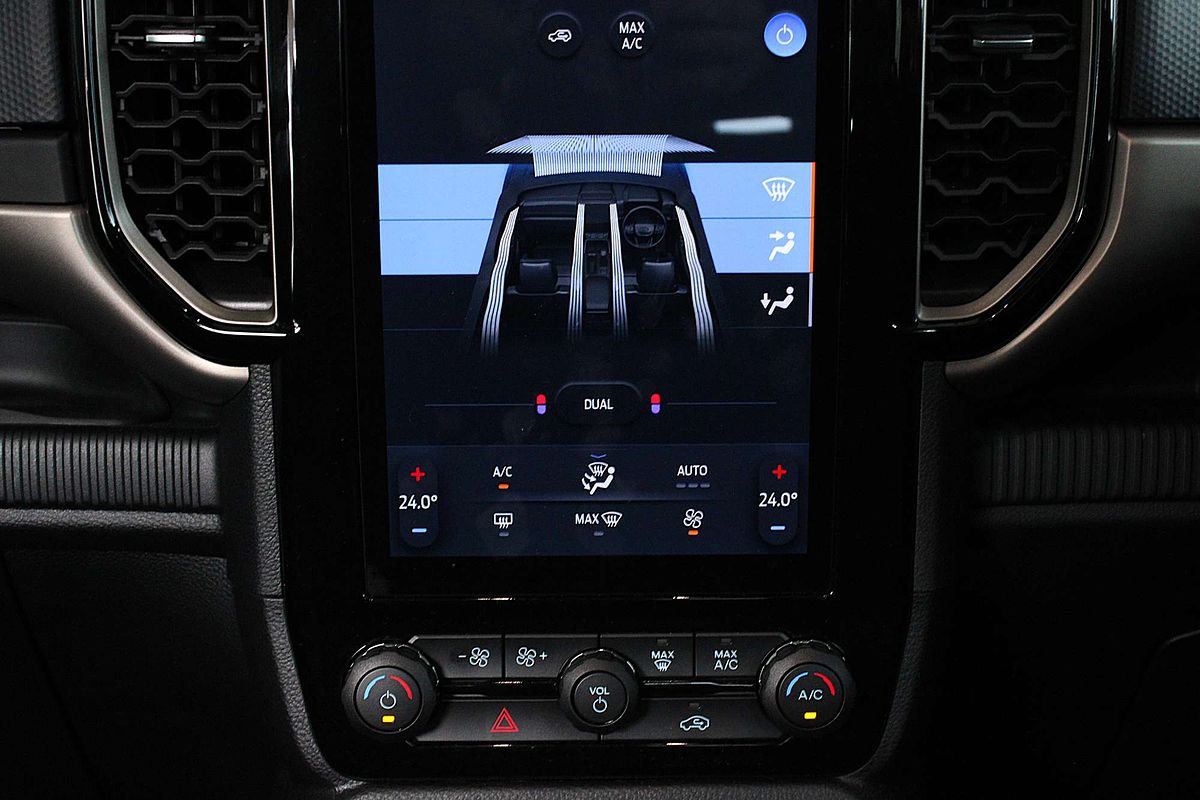 2025 Ford Everest Ambiente 2.0L