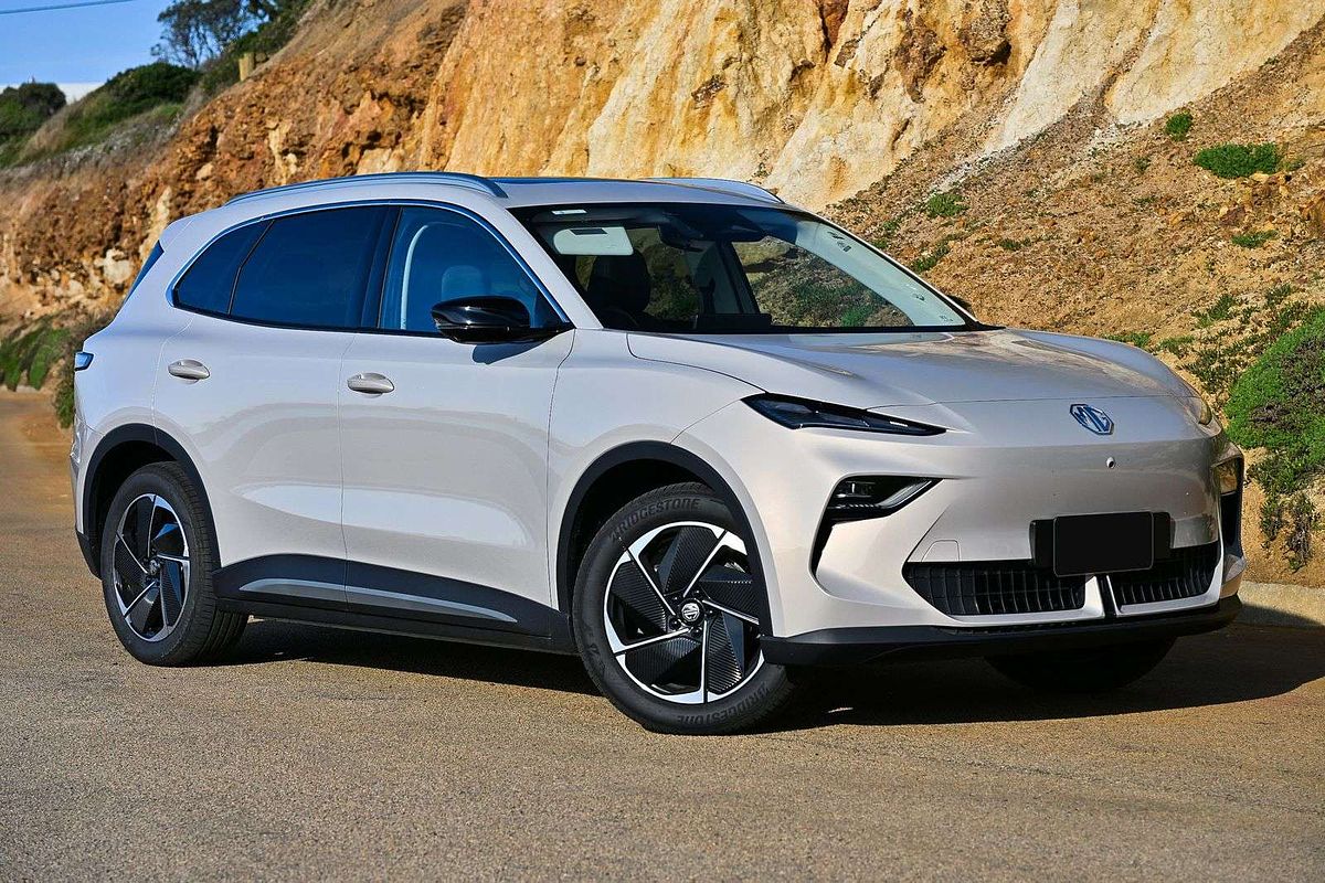 2025 MG MGS5 EV Essence 62 ZS3EM