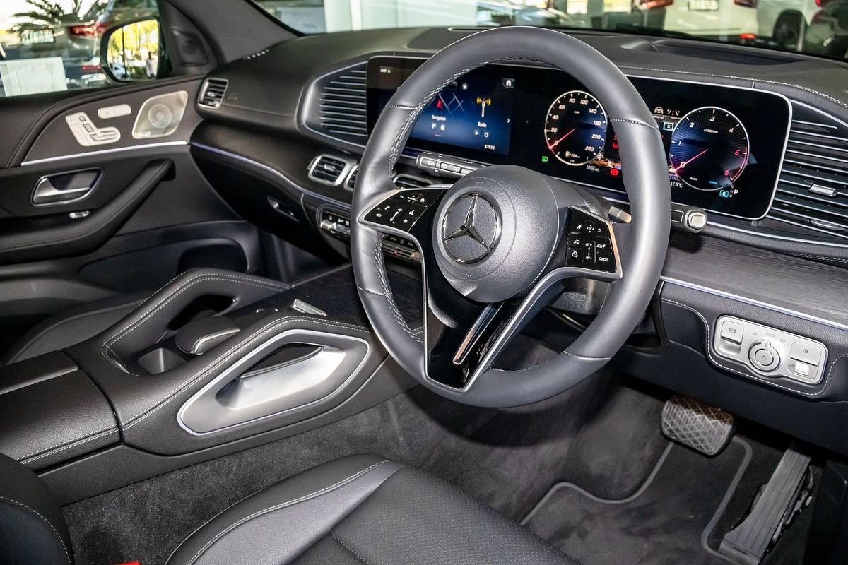 V167 805+055MY GLE300 d Editio n 7 WAG 9G 9sp