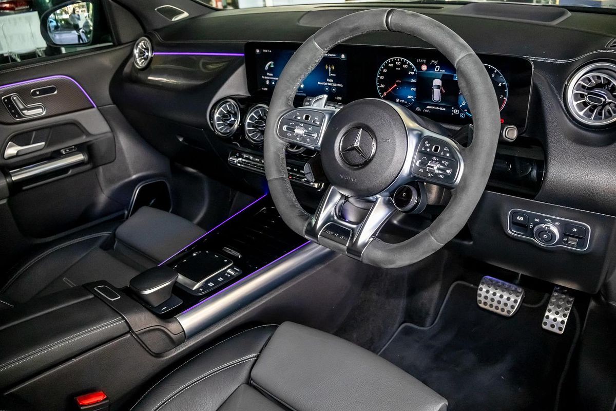 H247 802MY GLA45 AMG S WAG 5dr SSD 8sp 2.0T