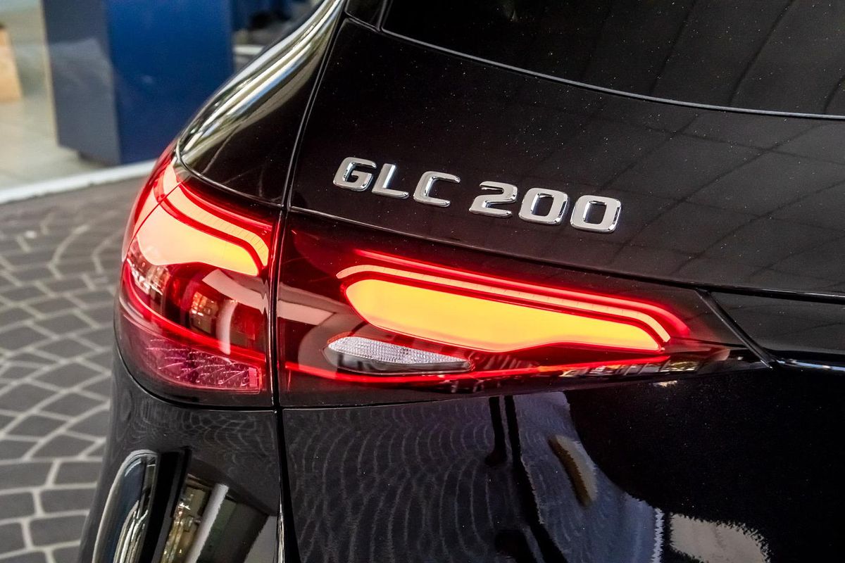 X254 806+056MY GLC200 WAG 9G 9 sp 2.0T/17kW