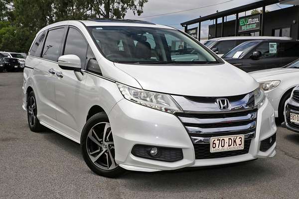 2015 Honda Odyssey VTi-L 5th Gen