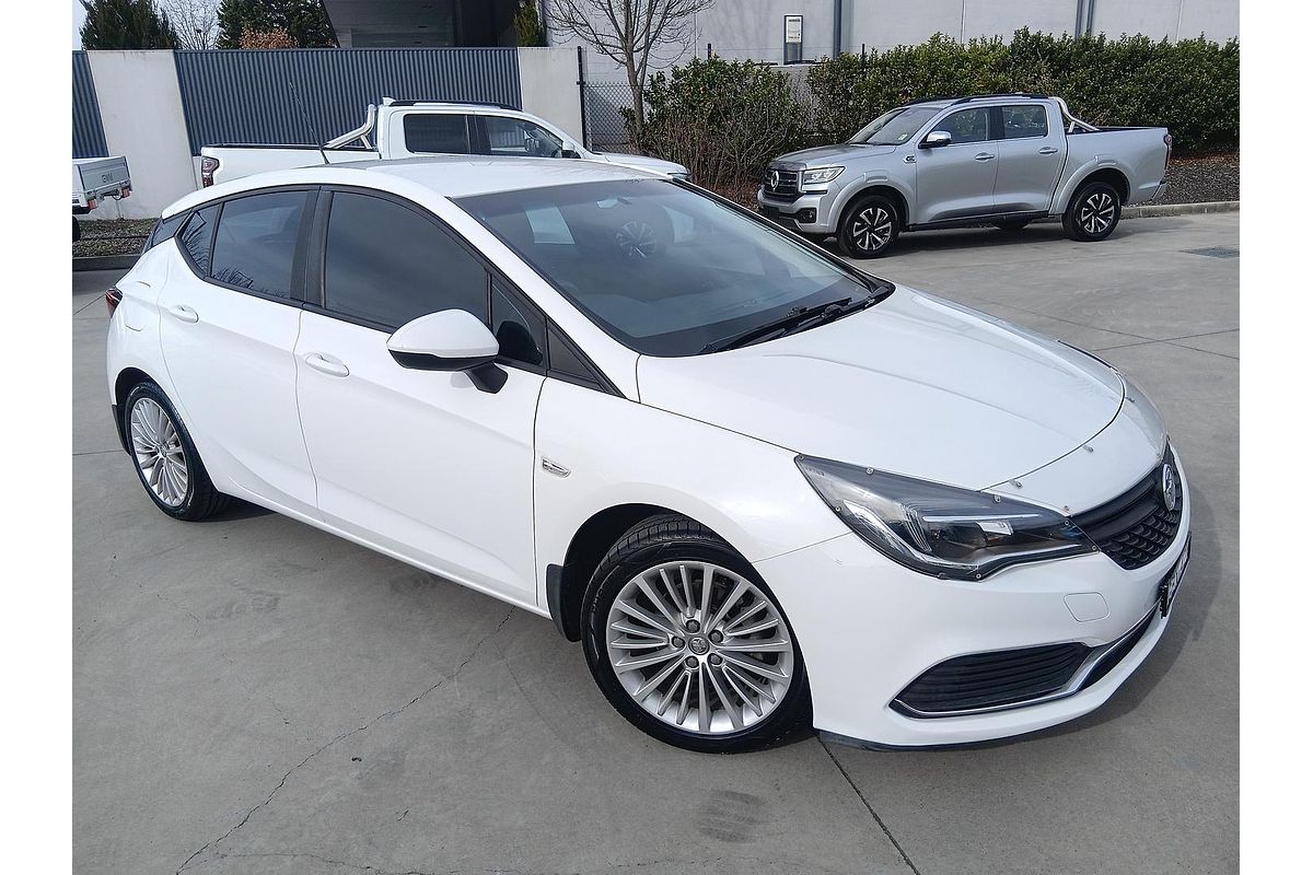 2016 Holden Astra R BK