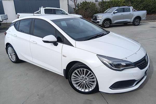2016 Holden Astra R BK