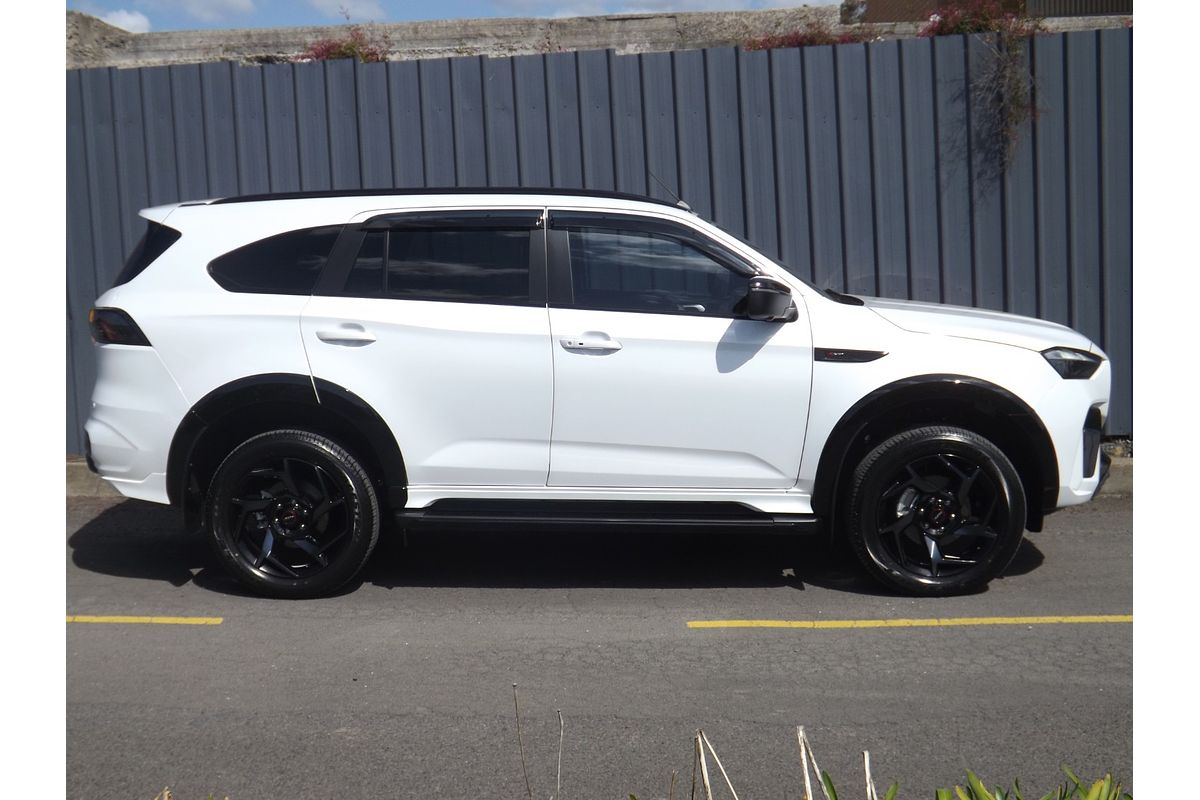 2026 Isuzu MU-X X-TERRAIN