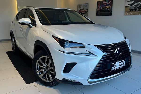 2018 Lexus NX NX300h Luxury AYZ15R
