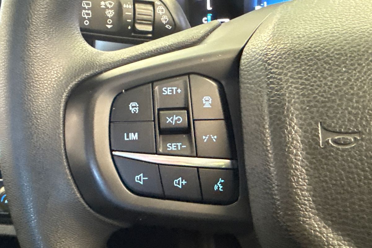 2024 Ford Everest Ambiente 2.0L