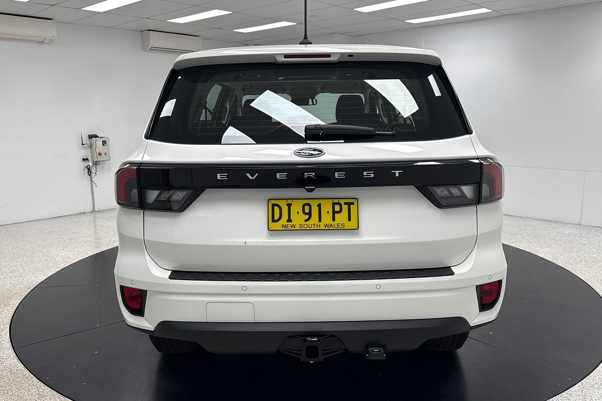 2024 Ford Everest Ambiente 2.0L
