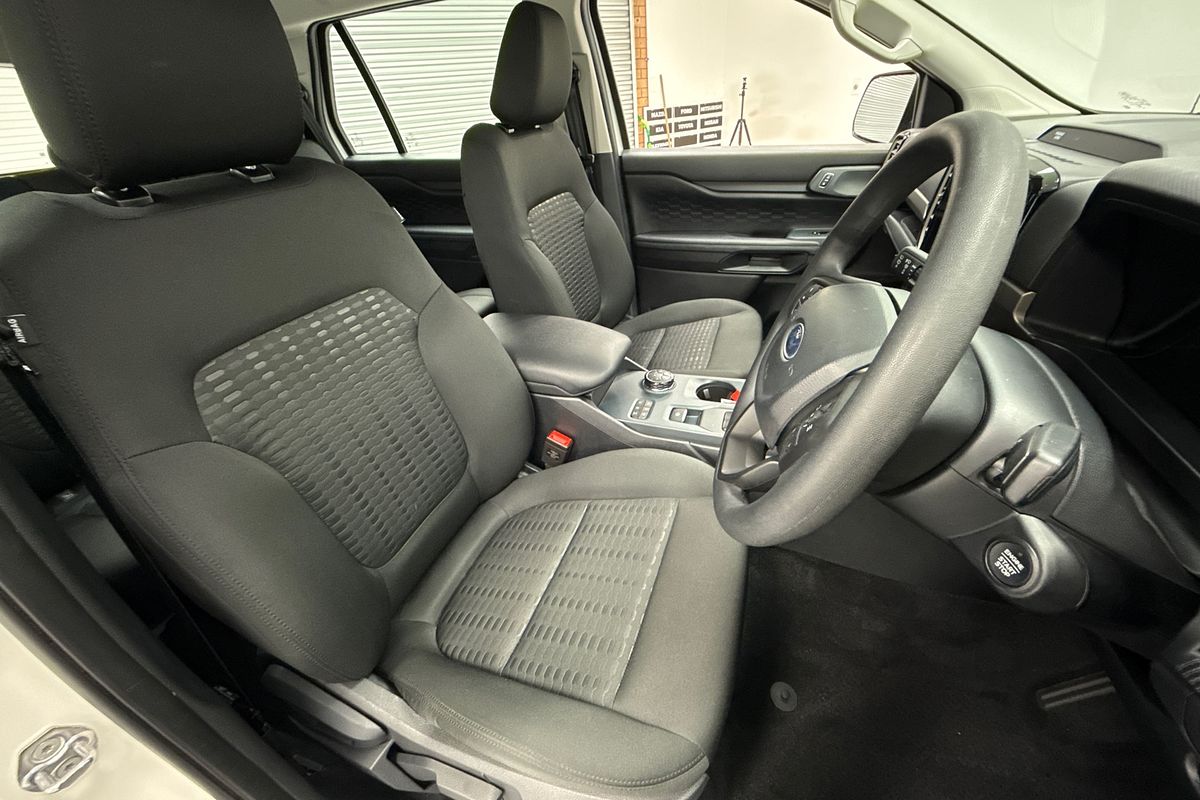 2024 Ford Everest Ambiente 2.0L