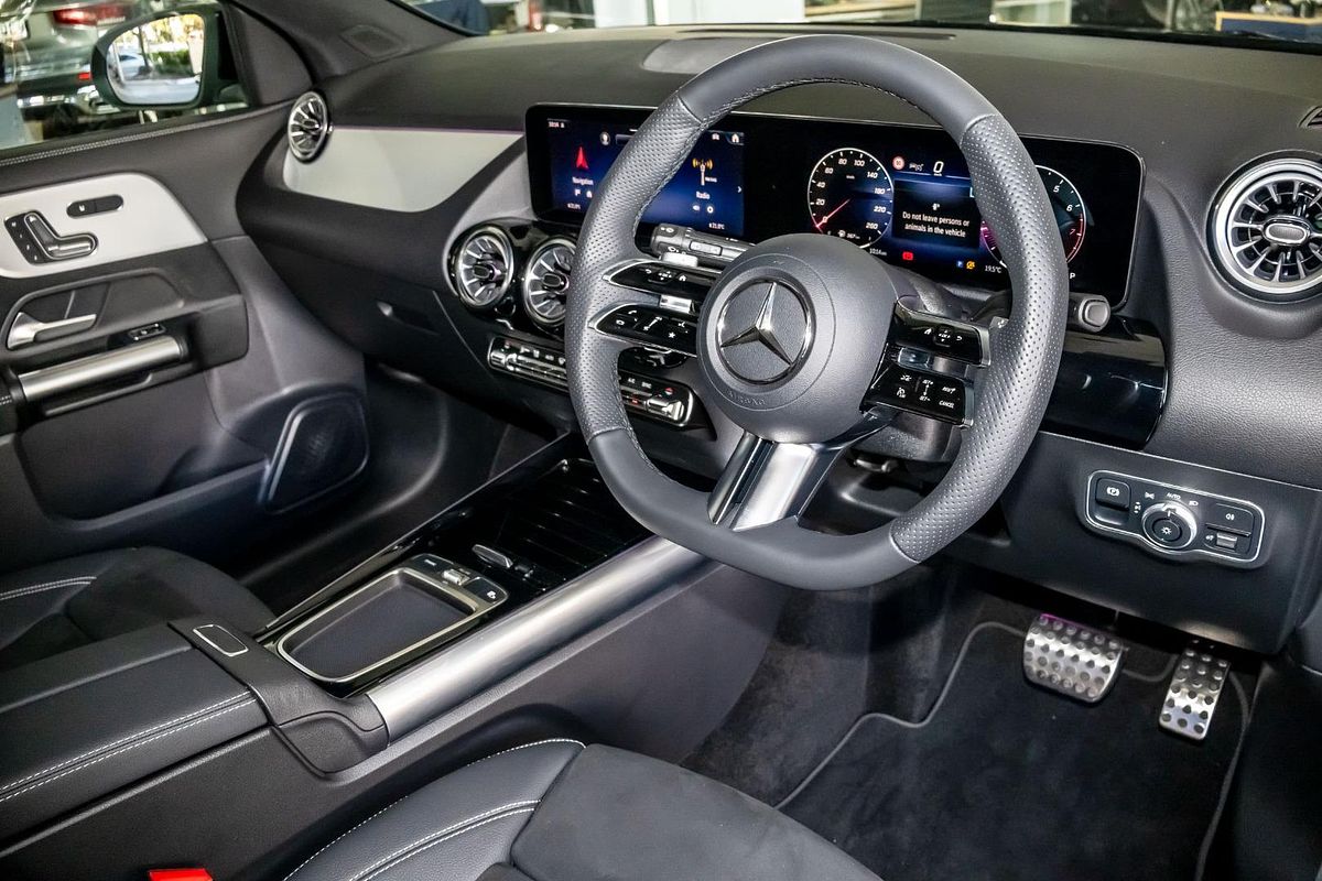 H247 806+056MY GLA200 Special Ed WAG DUAL 7sp